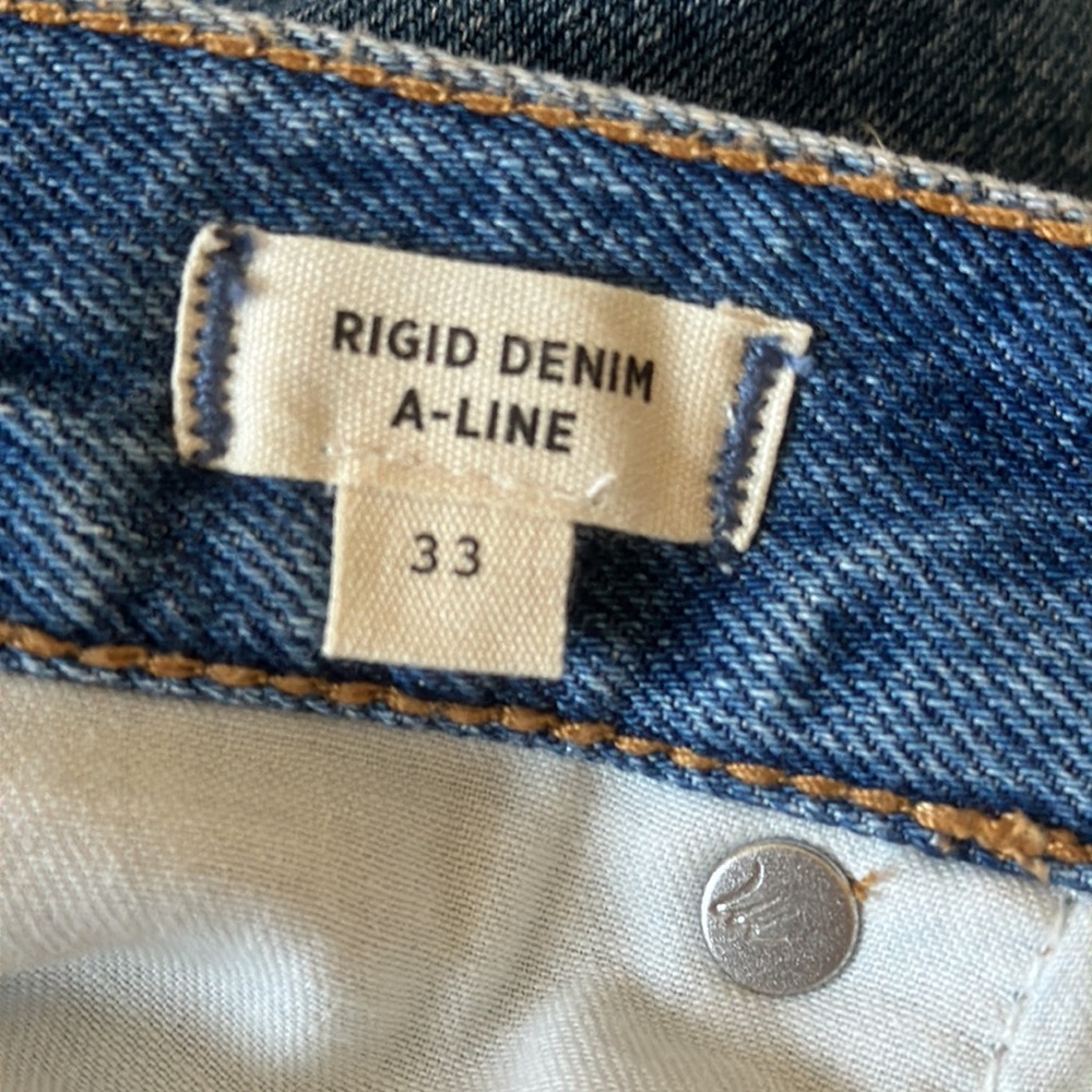 MADEWELL Ridge Denim A-Line Dolphin-Hem Mini Skirt in medium dark Wash SIZE 33 - Picture 7 of 16